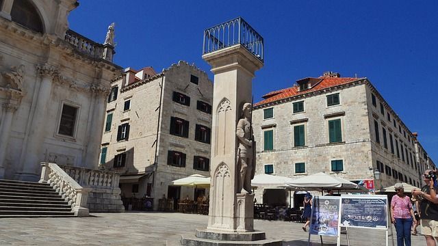 Qué ver en Croacia Dubrovnik Columna de Roland
